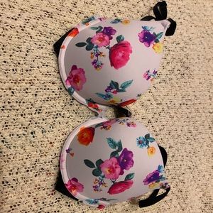 Pink Victoria’s Secret Bra
